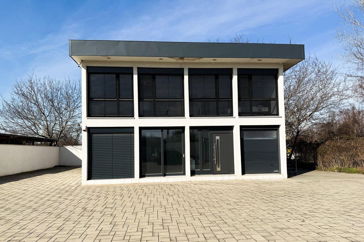 BE.LIVE COMPANY- PRENÁJOM- 1000m2- KOMERČNÝ PRIESTOR- RUŽINOV