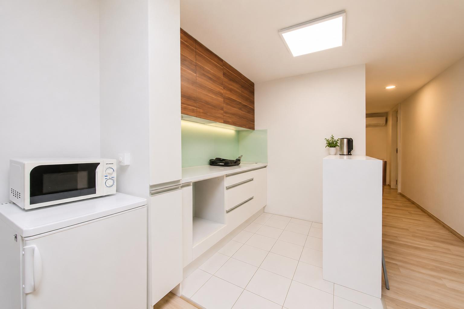 BE.LIVE COMPANY- NA PREDAJ- 1000m2- KOMERČNÝ PRIESTOR- POLYFUNKČNÁ BUDOVA- RUŽINOV- KOMÁRŇANSKÁ ULICA 