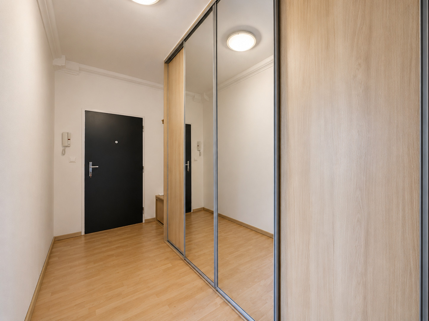 BE.LIVE COMPANY– NA PREDAJ– 2,5-IZBOVÝ BYT -LOGGIA - PIVNICA – BRATISLAVA NOVÉ MESTO - ČESKOSLOVENSKÝCH PARAŠUTISTOV