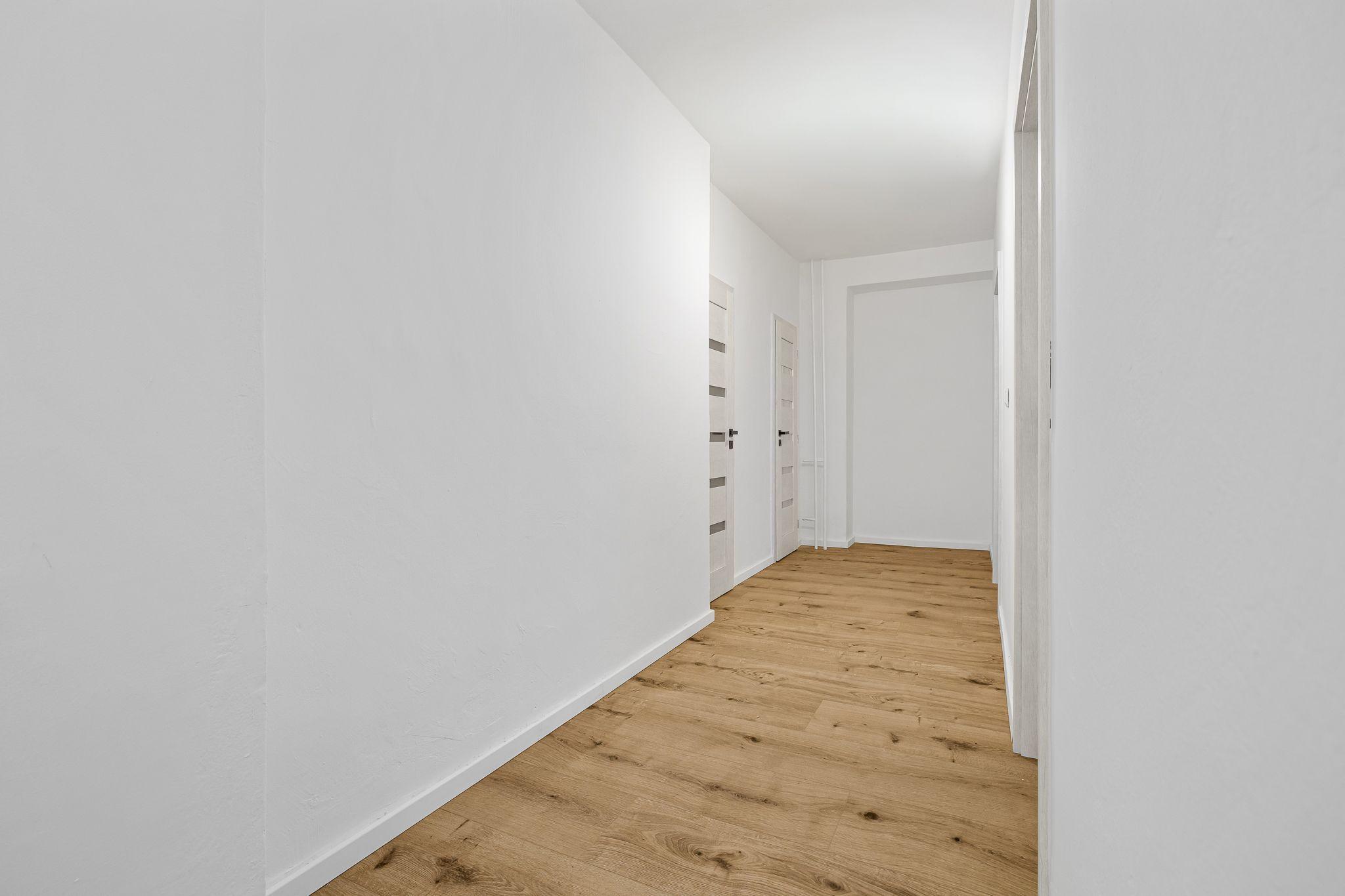 BE.LIVE COMPANY- NA PREDAJ- NADŠTANDARNE VEĽKÝ- ZREKONŠTRUOVANÝ- 3- IZBOVÝ BYT- LOGGIA- PIVNIČNÁ KOBKA- NOBELOVA ULICA- BRATISLAVA
