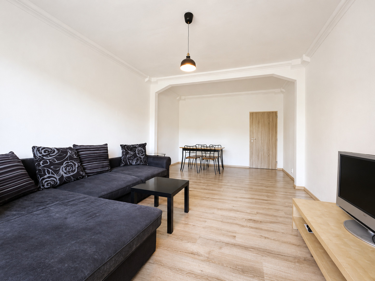 BE.LIVE COMPANY– NA PREDAJ– 2,5-IZBOVÝ BYT -LOGGIA - PIVNICA – BRATISLAVA NOVÉ MESTO - ČESKOSLOVENSKÝCH PARAŠUTISTOV