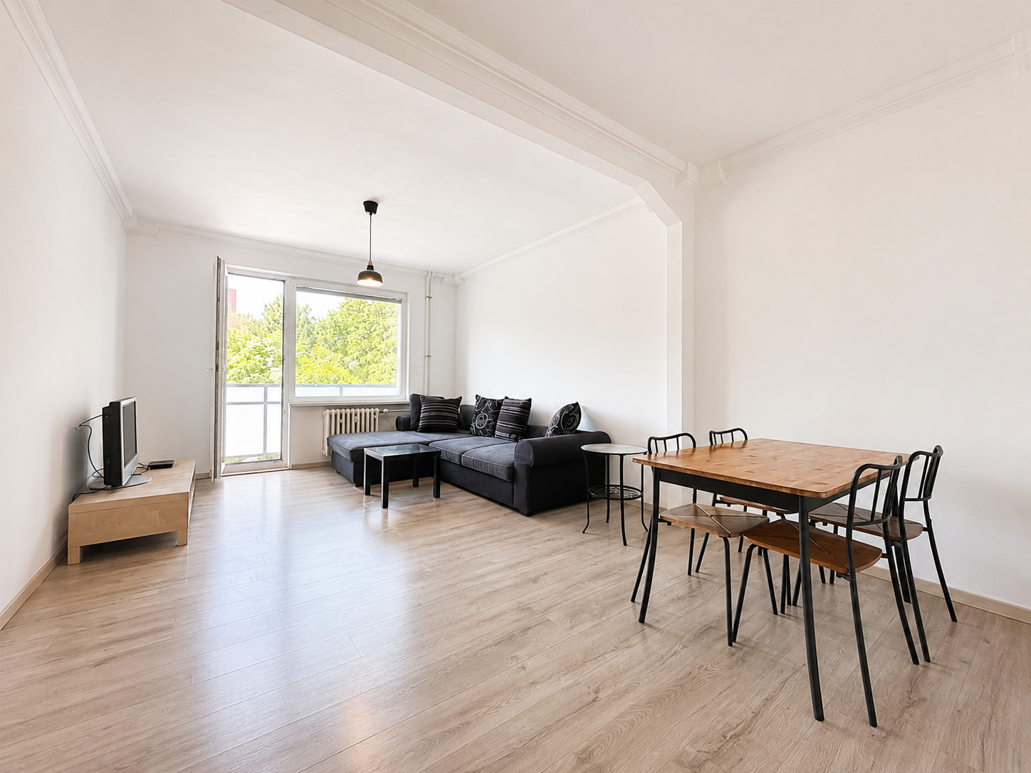 BE.LIVE COMPANY– NA PREDAJ– 2,5-IZBOVÝ BYT -LOGGIA - PIVNICA – BRATISLAVA NOVÉ MESTO - ČESKOSLOVENSKÝCH PARAŠUTISTOV