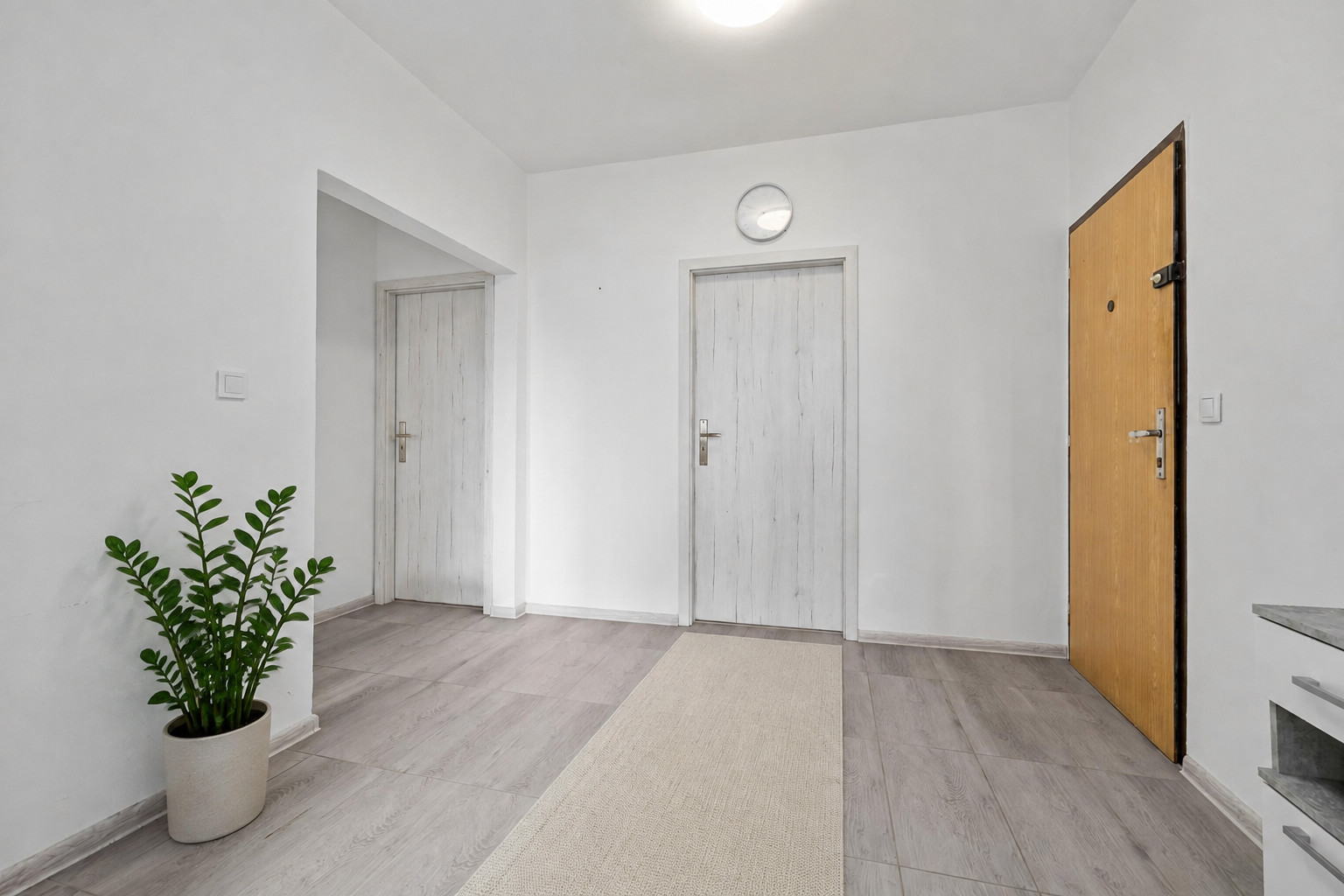 BE.LIVE- PREDAJ- PRIESTRANNÝ- 3- IZBOVÝ- BYT- LOGGIA- PIVNICA- KAPICOVÁ- PETRŽALKA