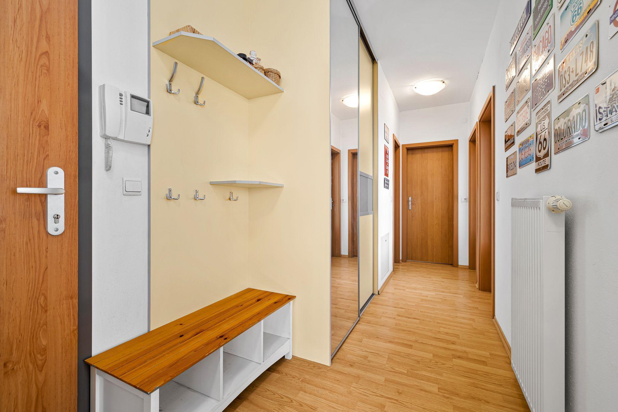 PREDANÝ- BE.LIVE COMPANY- NA PREDAJ- 3-IZBOVÝ BYT- LOGGIA- PIVNIČNÁ KOBKA- VO VYHĽADÁVANOM PROJEKTE OCTOPUS HABITAT- RUŽINOV- MRAZIARENSKÁ