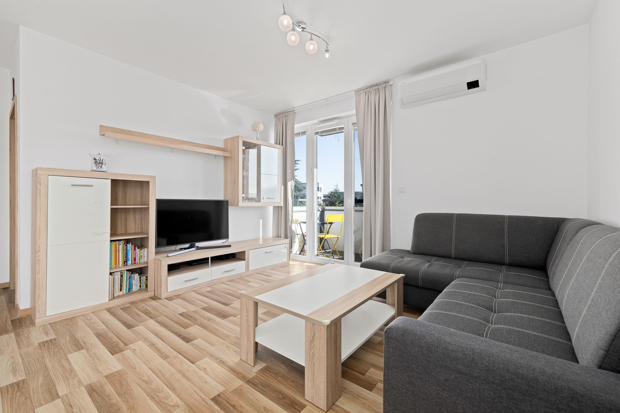 BE.LIVE COMPANY- PREDAJ - SVETLÝ 3-IZBOVÝ BYT S DVOMA BALKÓNMI A PARKOVANÍM – NA PIESKU, RUŽINOV