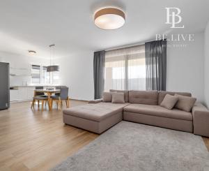 PREDANÉ- 4 IZBOVÝ- BUNGALOV-109m2- MILOSLAVOV