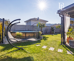 PREDANÉ- 4-IZBOVÝ BUNGALOV- POZEMOK 600m²-HAMULIAKOVO