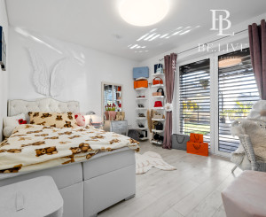 PREDANÉ- 4-IZBOVÝ BUNGALOV- POZEMOK 600m²-HAMULIAKOVO