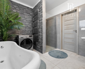 PREDANÉ- 4-IZBOVÝ BUNGALOV- POZEMOK 600m²-HAMULIAKOVO