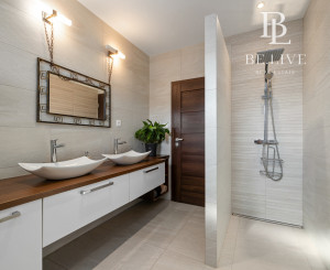 PREDANÉ- PRÉMIOVÝ- 4-IZBOVÝ DOM-ČIERNA VODA