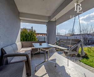 PREDANÉ- PRÉMIOVÝ- 4-IZBOVÝ DOM-ČIERNA VODA