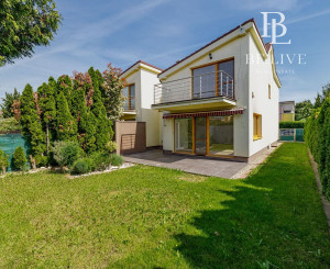 PREDANÉ- PREDAJ- 4-IZBOVÝ- 170m2- RODINNÝ DOM- ROVINKA