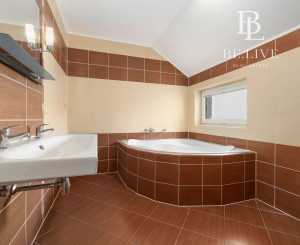 PREDANÉ- PREDAJ- 4-IZBOVÝ- 170m2- RODINNÝ DOM- ROVINKA