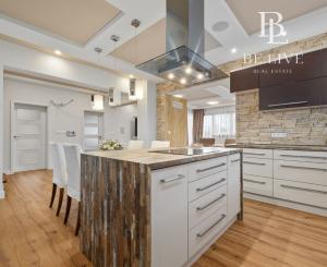 PREDANÉ- PREDAJ- 6 IZBOVÝ- VYSOKÁ PRI MORAVE