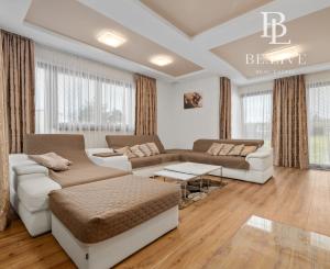 PREDANÉ- PREDAJ- 6 IZBOVÝ- VYSOKÁ PRI MORAVE