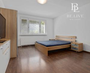 PREDANÉ-3IZBOVÝ BYT-PREDAJ- S PIVNICOU- PETRŽALKA