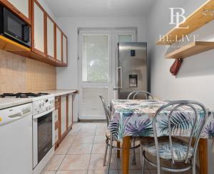 PREDANÉ-3IZBOVÝ BYT-PREDAJ- S PIVNICOU- PETRŽALKA