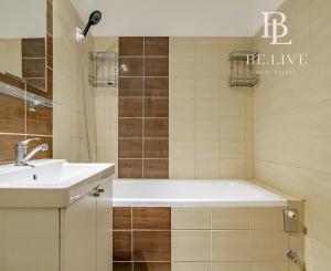 PREDANÉ-3IZBOVÝ BYT-PREDAJ- S PIVNICOU- PETRŽALKA