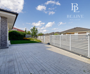 REZERVOVANÉ- SMART- BUNGALOV-  4IZBOVÝ- BAZÉN- BERNOLÁKOVO
