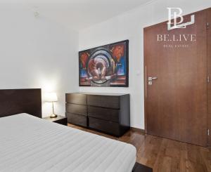 PREDAJ- MODERNÝ- 3IZBOVÝ BYT- PARKOVACIE MIESTO-STARÉ MESTO