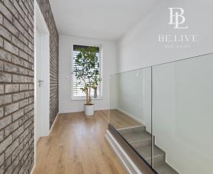 PRENÁJOM- 4-IZBOVÝ MODERNÝ- RODINNÝ DOM- MALINOVO/ TRI VODY