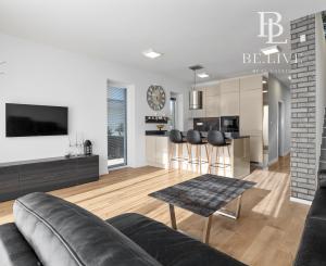 PRENÁJOM- 4-IZBOVÝ MODERNÝ- RODINNÝ DOM- MALINOVO/ TRI VODY