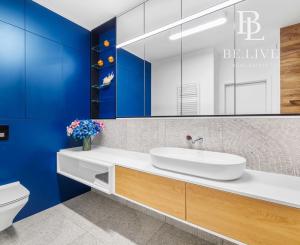 OFF PONUKA - LUXUSNÝ PENTHOUSE - PANORAMATICKÝ VÝHĽAD- TERASA- 4-IZBOVÝ - KOLIBA