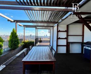 OFF PONUKA - LUXUSNÝ PENTHOUSE - PANORAMATICKÝ VÝHĽAD- TERASA- 4-IZBOVÝ - KOLIBA