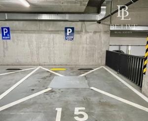 OFF PONUKA - LUXUSNÝ PENTHOUSE - PANORAMATICKÝ VÝHĽAD- TERASA- 4-IZBOVÝ - KOLIBA