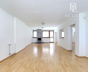 OFF PONUKA - PRIESTRANNÝ 8-IZBOVÝ DOM – TICHÁ VILOVÁ ŠTVRŤ – MOŽNOSŤ 2 BYTOVÝCH JEDNOTIEK – DÚBRAVKA