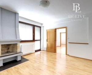 OFF PONUKA - PRIESTRANNÝ 8-IZBOVÝ DOM – TICHÁ VILOVÁ ŠTVRŤ – MOŽNOSŤ 2 BYTOVÝCH JEDNOTIEK – DÚBRAVKA