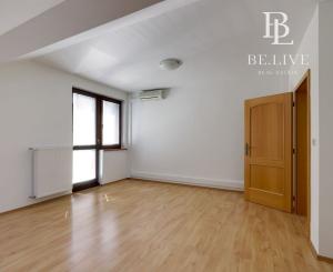 OFF PONUKA - PRIESTRANNÝ 8-IZBOVÝ DOM – TICHÁ VILOVÁ ŠTVRŤ – MOŽNOSŤ 2 BYTOVÝCH JEDNOTIEK – DÚBRAVKA