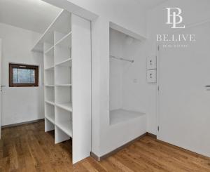 PREDAJ- INVESTIČNÝ- 5- IZBOVÝ- DOM- S BAZÉNOM- KARLOVÁ VES- BRATISLAVA 