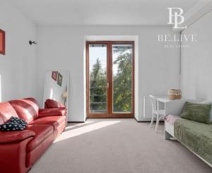 PREDAJ- INVESTIČNÝ- 5- IZBOVÝ- DOM- S BAZÉNOM- KARLOVÁ VES- BRATISLAVA 