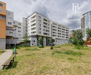 BE.LIVE COMPANY- PREDAJ- KRÁSNY VEĽKOMETRÁŽNY 2i BYT- S GARÁŽOVÝM STÁTÍM A PIVNICOU