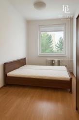 OFF PONUKA PRIESTRANNÝ  2-IZBOVÝ BYT S BALKÓNOM – BRATISLAVA, NOVÉ MESTO – NOBELOVA