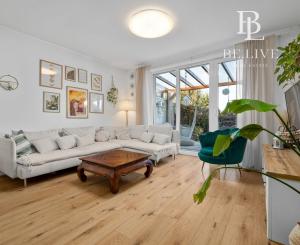 REZERVOVANÝ BE.LIVE COMPANY- NA PREDAJ- ŠTÝLOVÝ- 4-IZBOVÝ-  RODINNÝ DOM- NOVOSTAVBA- HRUBÁ BORŠA