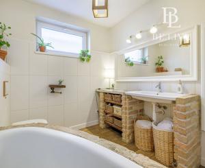 REZERVOVANÝ BE.LIVE COMPANY- NA PREDAJ- ŠTÝLOVÝ- 4-IZBOVÝ-  RODINNÝ DOM- NOVOSTAVBA- HRUBÁ BORŠA