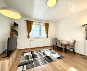 BE.LIVE COMPANY- PRENÁJOM- SVETLÝ- PRIESTRANNÝ- 3-IZBOVÝ BYT- STARÉ MESTO 