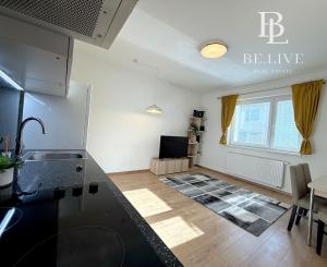 BE.LIVE COMPANY- PRENÁJOM- SVETLÝ- PRIESTRANNÝ- 3-IZBOVÝ BYT- STARÉ MESTO 