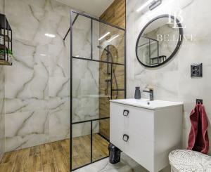 BE.LIVE COMPANY- NA PREDAJ- ELEGANTNÝ- 3-IZBOVÝ BYT- PREMENENÝ- NA PRIESTRANNÝ- MODERNÝ- 2-IZBOVÝ- SO ZÁHRADOU- MALÝ BIEL