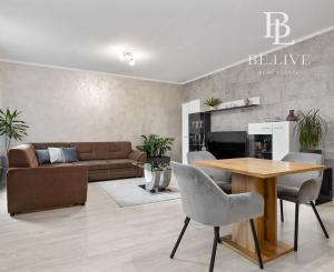 BE.LIVE COMPANY- NA PREDAJ- ELEGANTNÝ- 3-IZBOVÝ BYT- PREMENENÝ- NA PRIESTRANNÝ- MODERNÝ- 2-IZBOVÝ- SO ZÁHRADOU- MALÝ BIEL