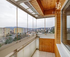 BE.LIVE COMPANY - NA PREDAJ - NADŠTANDARDNE VEĽKÝ 1-IZBOVÝ BYT S BALKÓNOM – SKVELÁ DISPOZÍCIA A NÁDHERNÝ VÝHĽAD