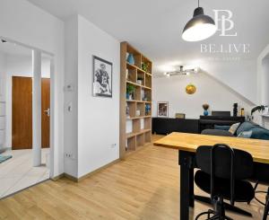 BE.LIVE COMPANY- NA PREDAJ- ÚTULNÝ- A- ZAUJÍMAVÝ- 2-IZBOVÝ- MEZANÍN- RUŽINOV- KOŠICKÁ ULICA 