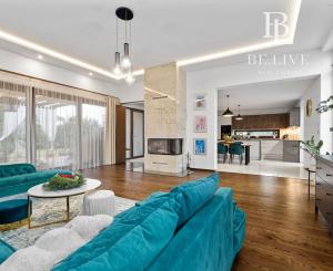 BE.LIVE COMPANY- PREDAJ- EXKLUZÍVNY- 5-IZBOVÝ DOM- EKOOSADA-  VEĽKÉ UĽANY