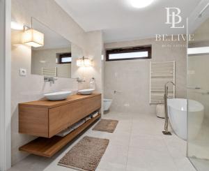 BE.LIVE COMPANY- PREDAJ- EXKLUZÍVNY- 5-IZBOVÝ DOM- EKOOSADA-  VEĽKÉ UĽANY