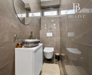 BE.LIVE COMPANY- PREDAJ- EXKLUZÍVNY- 5-IZBOVÝ DOM- EKOOSADA-  VEĽKÉ UĽANY