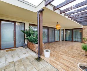 BE.LIVE COMPANY- PREDAJ- EXKLUZÍVNY- 5-IZBOVÝ DOM- EKOOSADA-  VEĽKÉ UĽANY