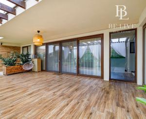 BE.LIVE COMPANY- PREDAJ- EXKLUZÍVNY- 5-IZBOVÝ DOM- EKOOSADA-  VEĽKÉ UĽANY