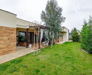 BE.LIVE COMPANY- PREDAJ- EXKLUZÍVNY- 5-IZBOVÝ DOM- EKOOSADA-  VEĽKÉ UĽANY